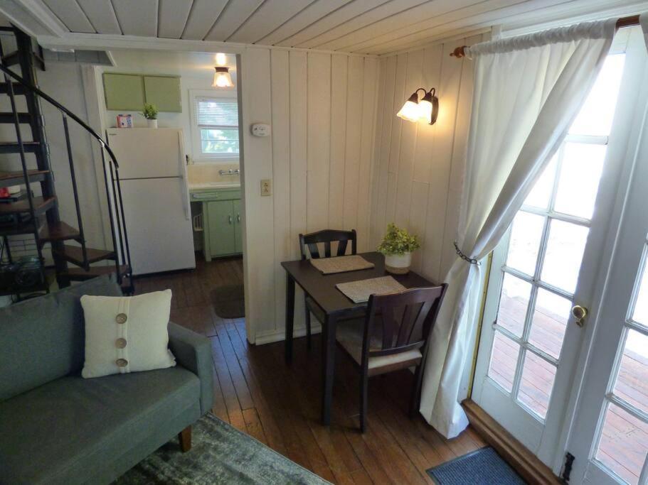 Villa Romantic Tiny Cabin- With Lake View! Lake Arrowhead Exterior foto